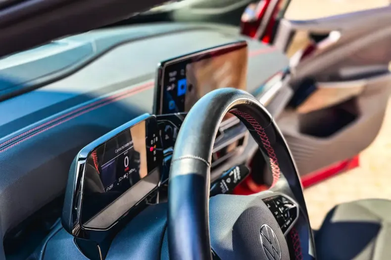 Volkswagen ID.4 din 2023 cu 14.500 km - oferta VOL119033 - foto 10