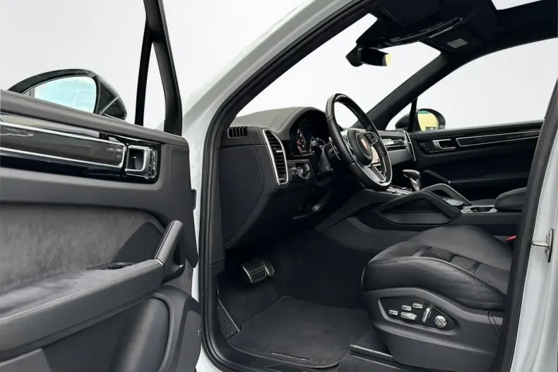 Porsche Cayenne din 2020 cu 136.999 km - oferta POR119035 - foto 11