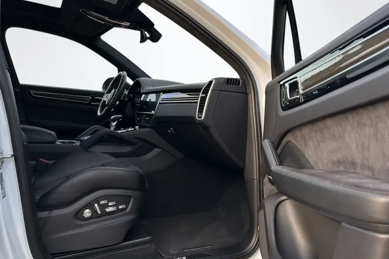 Porsche Cayenne din 2020 cu 136.999 km - oferta POR119035 - foto 12