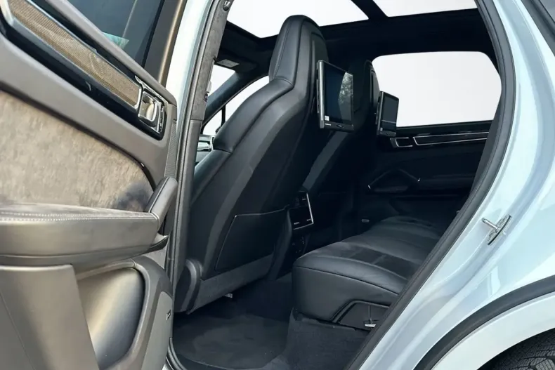 Porsche Cayenne din 2020 cu 136.999 km - oferta POR119035 - foto 13