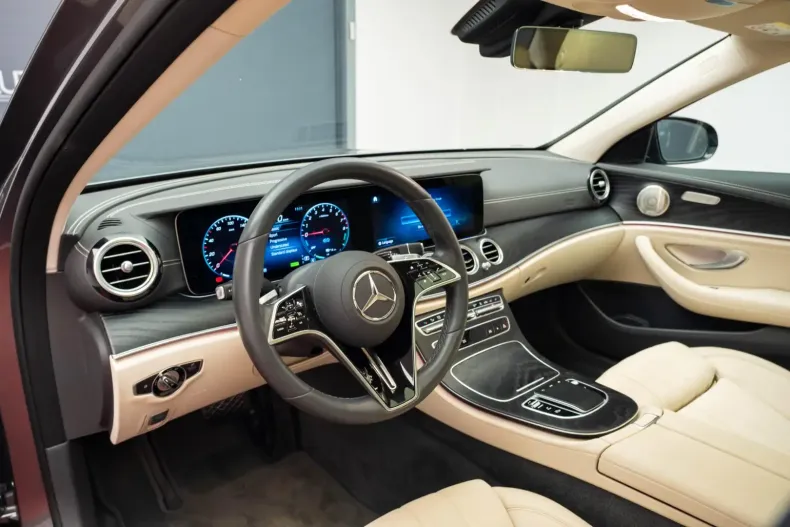 Mercedes-Benz E 300 din 2021 cu 42.000 km - oferta MER119036 - foto 18