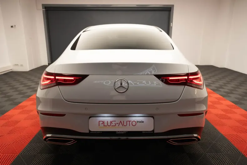 Mercedes-Benz CLA 200 din 2023 cu 30.150 km - oferta MER119039 - foto 12