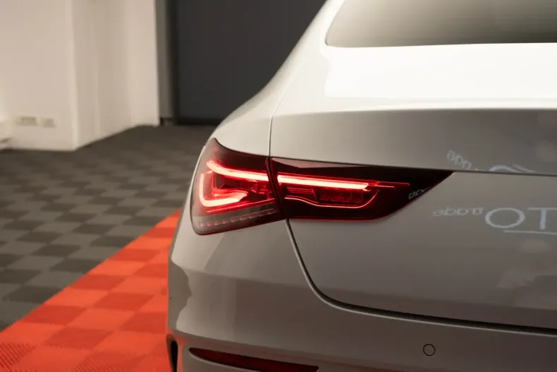 Mercedes-Benz CLA 200 din 2023 cu 30.150 km - oferta MER119039 - foto 13