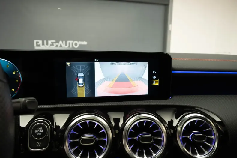 Mercedes-Benz CLA 200 din 2023 cu 30.150 km - oferta MER119039 - foto 31