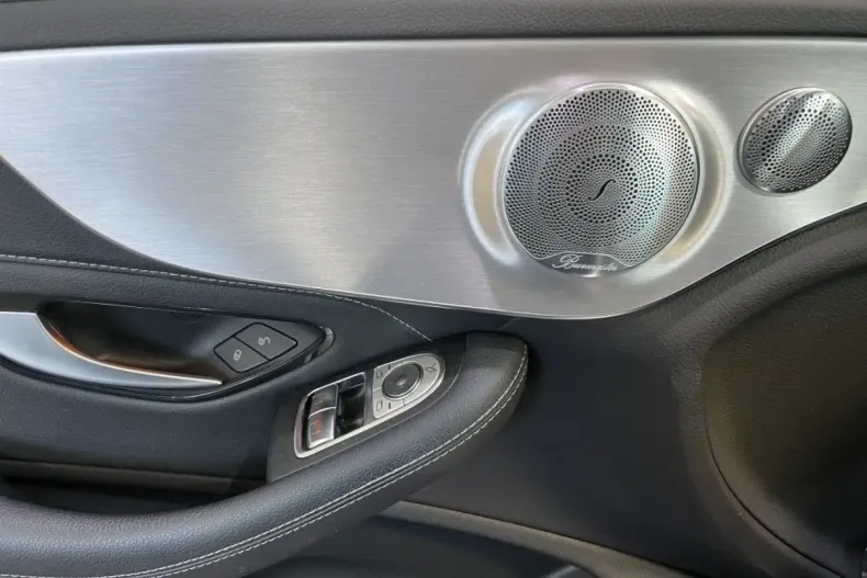 Mercedes-Benz C 63 AMG din 2020 cu 50.200 km - oferta MER119043 - foto 22