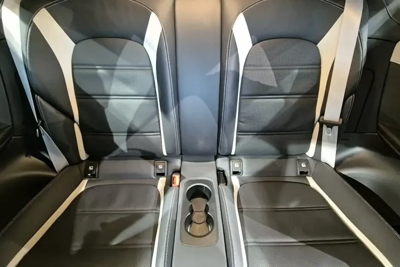 Mercedes-Benz C 63 AMG din 2020 cu 64.700 km - oferta MER119047 - foto 11