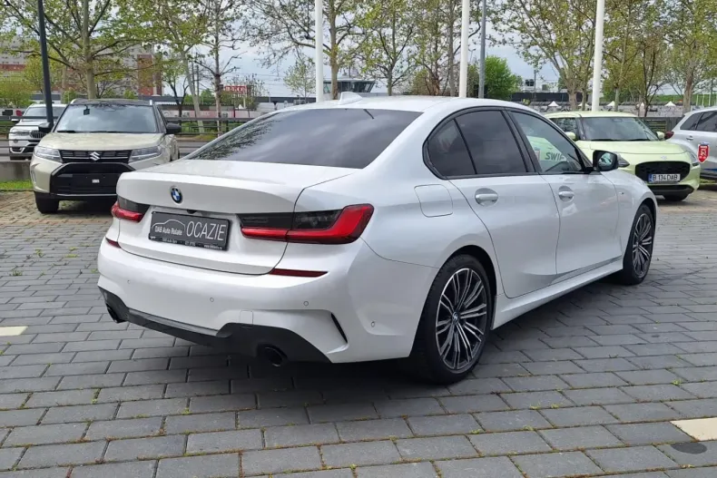 BMW 320 din 2022 cu 76.198 km - oferta BMW119056 - foto 5