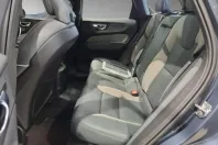 Volvo XC60 din 2021 cu 35.590 km - oferta VOL119060 - foto 8