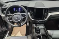 Volvo XC60 din 2021 cu 35.590 km - oferta VOL119060 - foto 10