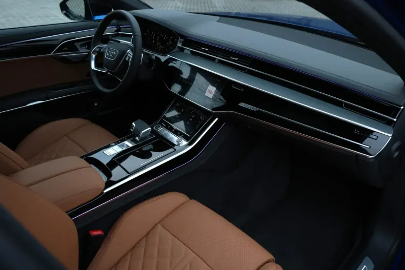 Audi A8 din 2023 cu 3.218 km - oferta AUD119061 - foto 8