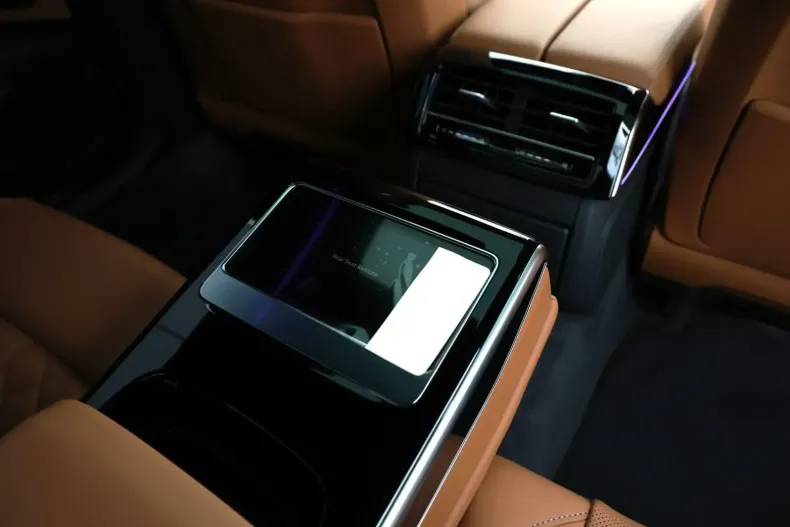 Audi A8 din 2023 cu 3.218 km - oferta AUD119061 - foto 24