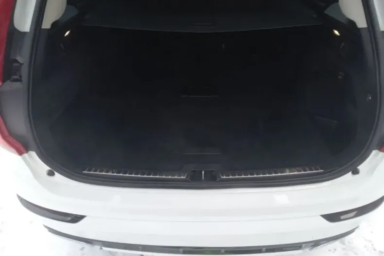 Volvo XC90 din 2020 cu 92.350 km - oferta VOL119074 - foto 9