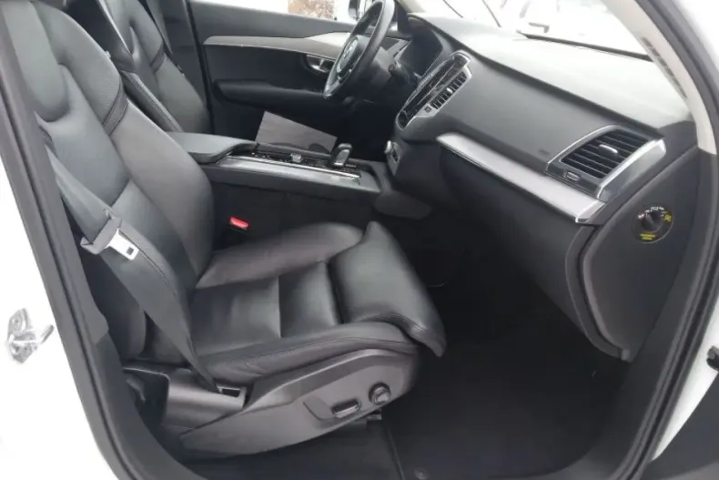 Volvo XC90 din 2020 cu 92.350 km - oferta VOL119074 - foto 11