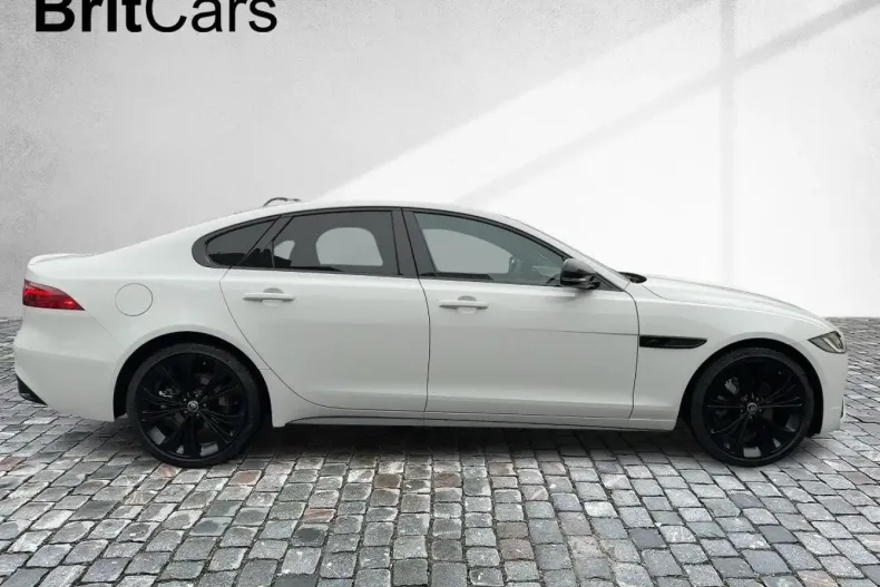 Jaguar XF din 2024 cu 20.336 km - oferta JAG119082 - foto 7