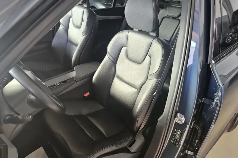 Volvo XC90 din 2020 cu 90.000 km - oferta VOL119083 - foto 8