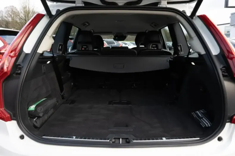 Volvo XC90 din 2020 cu 67.350 km - oferta VOL119084 - foto 8