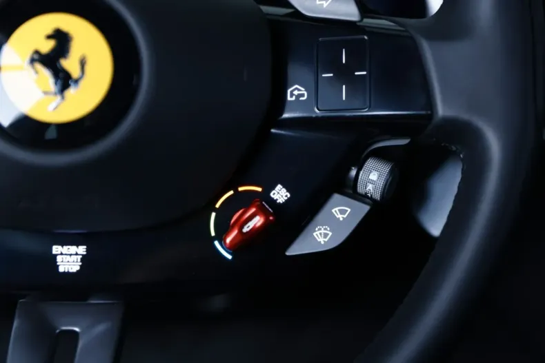 Ferrari Roma din 2022 cu 19.950 km - oferta FER119085 - foto 13