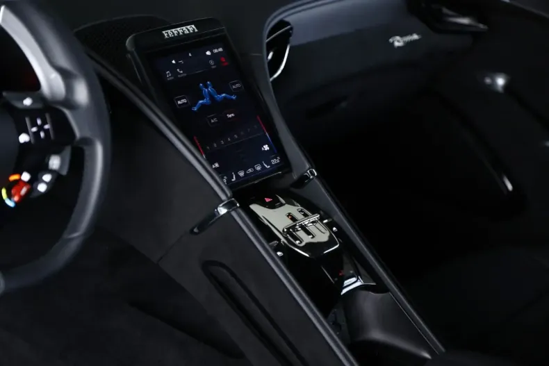 Ferrari Roma din 2022 cu 19.950 km - oferta FER119085 - foto 16