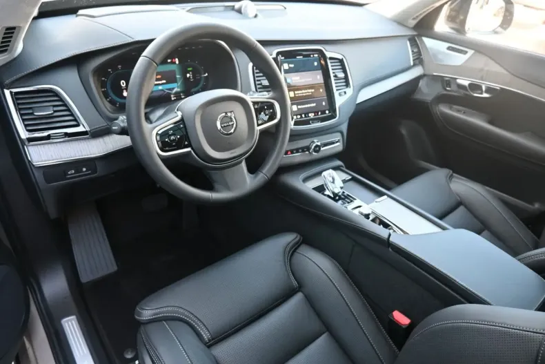 Volvo XC90 din 2024 cu 4.900 km - oferta VOL119087 - foto 10