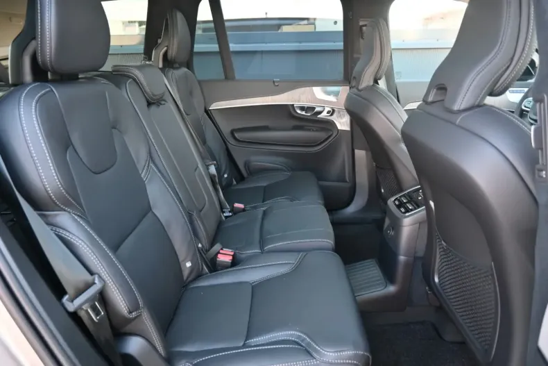 Volvo XC90 din 2024 cu 4.900 km - oferta VOL119087 - foto 13