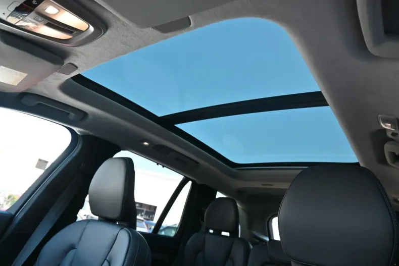 Volvo XC90 din 2024 cu 4.900 km - oferta VOL119087 - foto 18