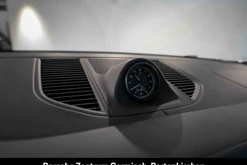 Porsche Macan din 2024 cu 12.924 km - oferta POR119089 - foto 19