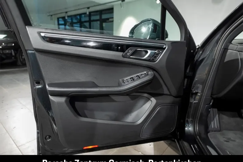 Porsche Macan din 2023 cu 15.337 km - oferta POR119090 - foto 13