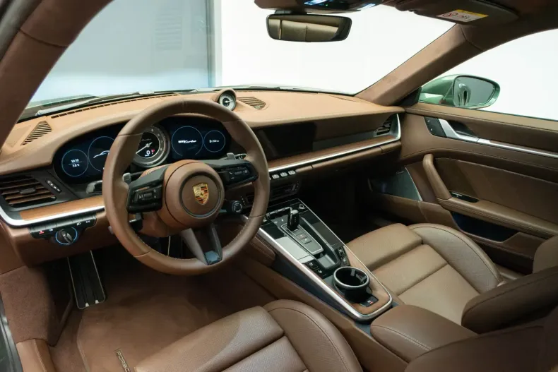 Porsche 992 din 2023 cu 8.500 km - oferta POR119097 - foto 14