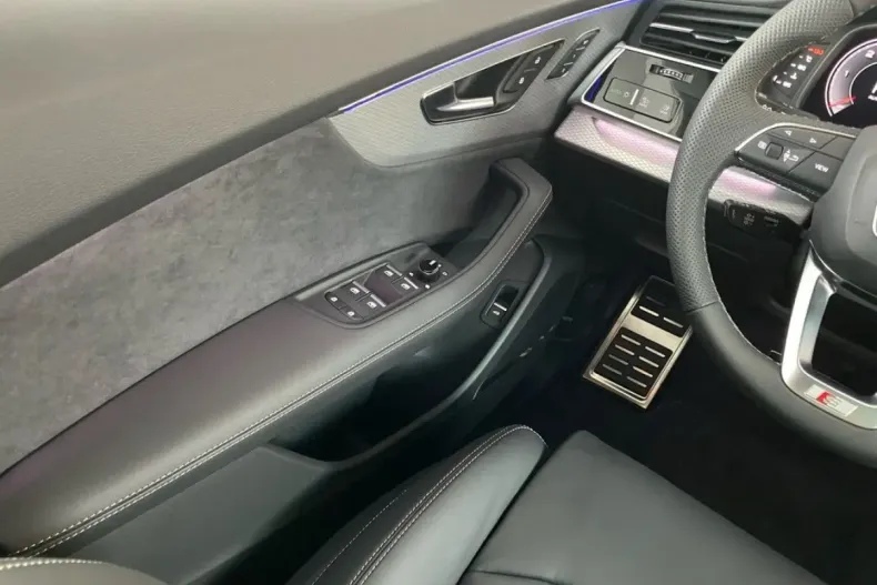 Audi Q8 din 2024 cu 23.493 km - oferta AUD119101 - foto 12