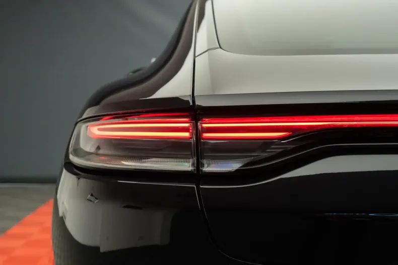 Porsche Panamera din 2023 cu 69.800 km - oferta POR119106 - foto 7