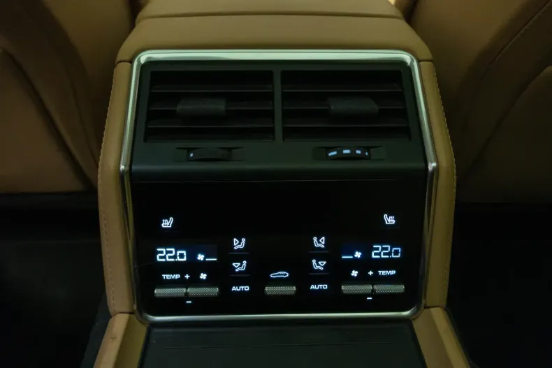 Porsche Panamera din 2023 cu 69.800 km - oferta POR119106 - foto 30