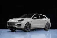 Porsche Cayenne din 2025 cu 15 km - oferta POR119107 - foto 1