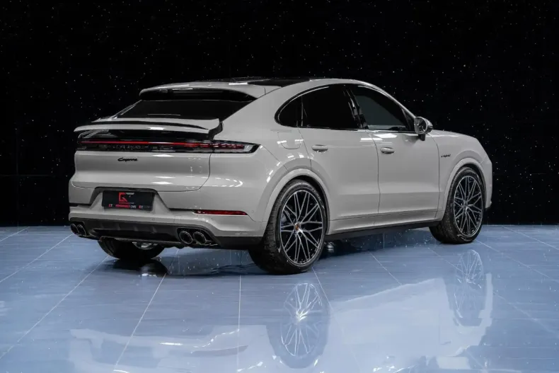 Porsche Cayenne din 2025 cu 15 km - oferta POR119107 - foto 5