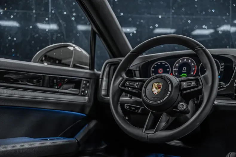 Porsche Cayenne din 2025 cu 15 km - oferta POR119107 - foto 16