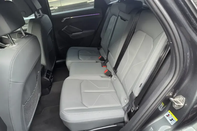 Audi Q3 din 2024 cu 12.339 km - oferta AUD119109 - foto 8