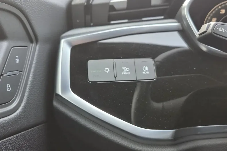 Audi Q3 din 2024 cu 12.339 km - oferta AUD119109 - foto 14