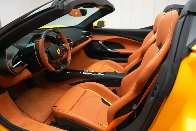 Ferrari 296 GTS din 2025 cu 45 km - oferta FER119117 - foto 11