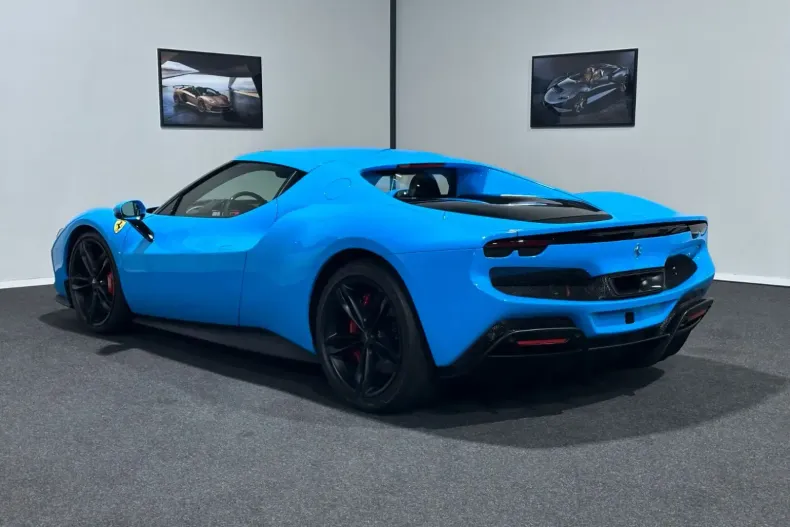 Ferrari 296 GTB din 2023 cu 1.900 km - oferta FER119123 - foto 6