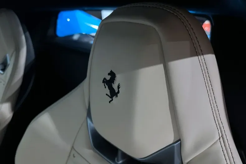 Ferrari 296 GTB din 2023 cu 1.900 km - oferta FER119123 - foto 13