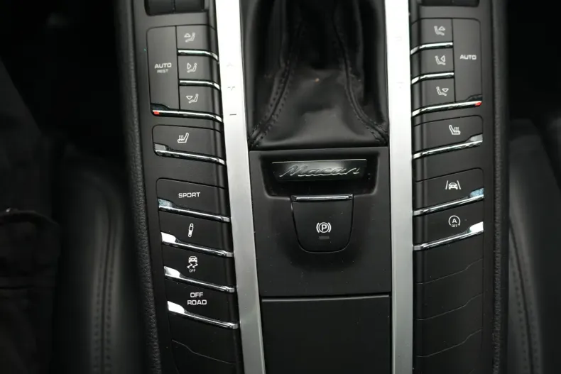 Porsche Macan din 2020 cu 80.000 km - oferta POR119126 - foto 19