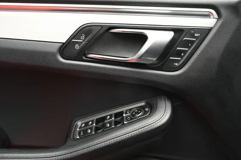 Porsche Macan din 2020 cu 80.000 km - oferta POR119126 - foto 28