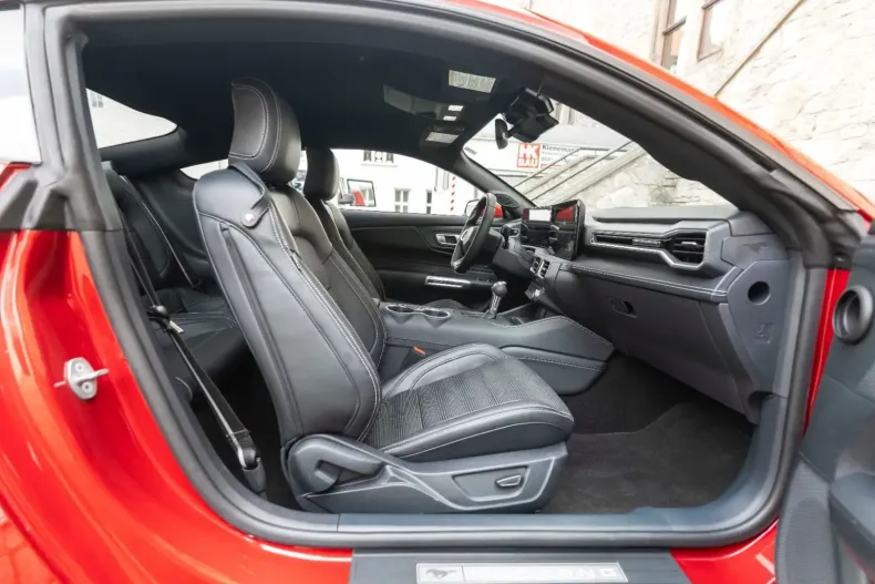 Ford Mustang din 2023 cu 6.833 km - oferta FOR119142 - foto 6