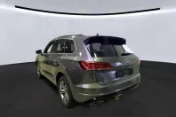 Volkswagen Touareg din 2023 cu 52.320 km - oferta VOL119147 - foto 2