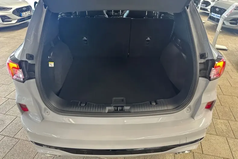 Ford Kuga din 2024 cu 42.650 km - oferta FOR119153 - foto 24