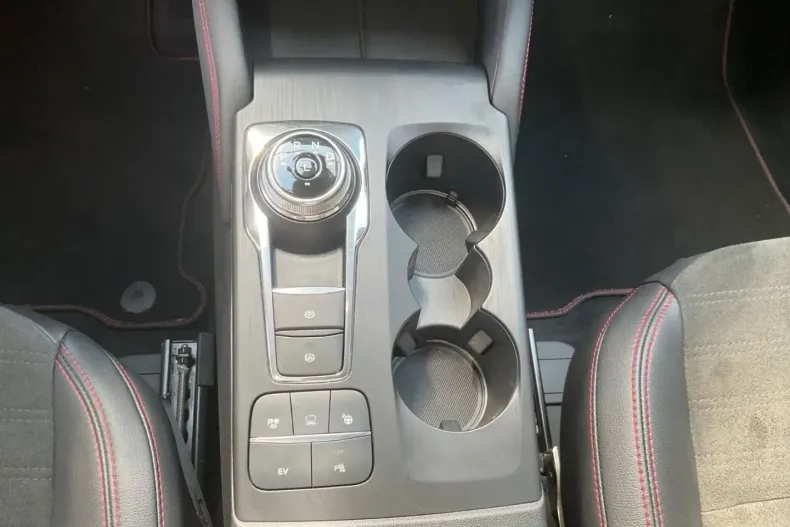 Ford Kuga din 2023 cu 9.137 km - oferta FOR119156 - foto 14