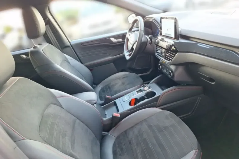 Ford Kuga din 2024 cu 7.530 km - oferta FOR119157 - foto 17