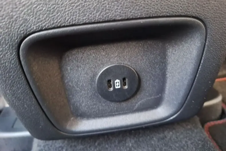 Ford Kuga din 2024 cu 7.530 km - oferta FOR119157 - foto 18