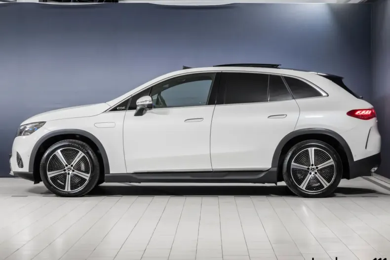 Mercedes-Benz EQE SUV din 2023 cu 7.067 km - oferta MER119161 - foto 3