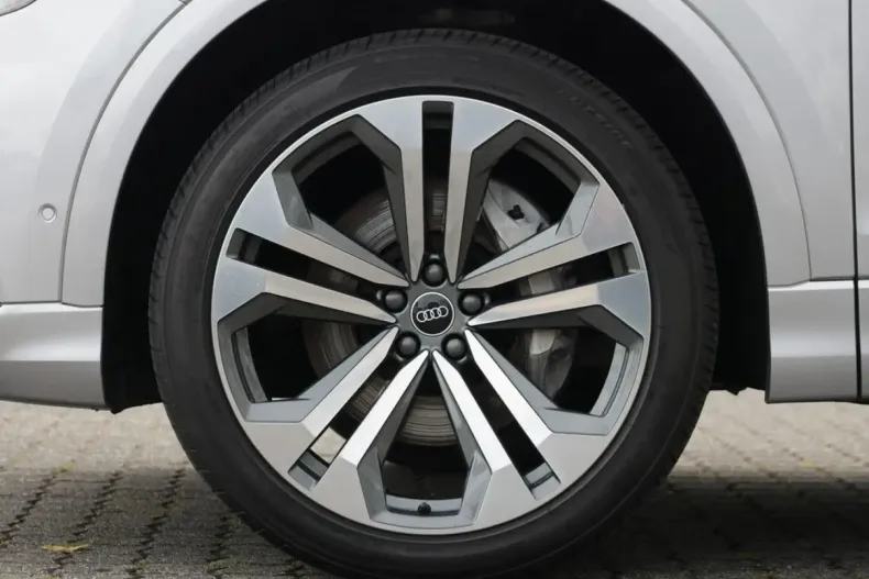 Audi Q8 din 2021 cu 78.500 km - oferta AUD119165 - foto 5