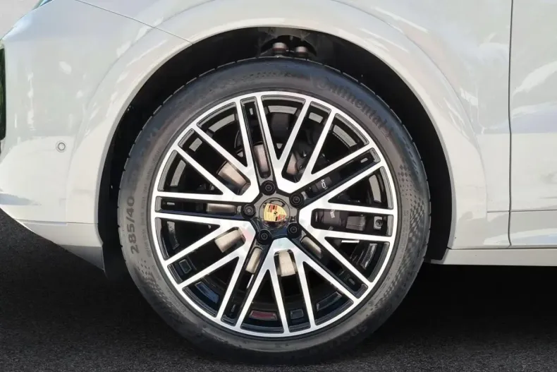 Porsche Cayenne din 2025 cu 20 km - oferta POR119172 - foto 4